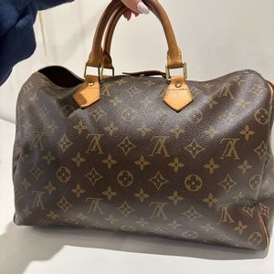 Selling authentic vintage, Louis Vuitton, speedy 30